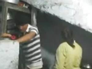 मुफ्त हिंदी में सेक्सी मूवी अश्लील वीडियो