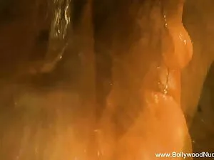मुफ्त अश्लील वीडियो सेक्सी हिंदी मूवी वीडियो में