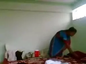 सुनहरे बालों वाली फूहड़ केली वेल्स एक काले क्रूर डिल्डो का उपयोग करता है ताकि वह उसे रस छोड़ने से पहले उसे एक बार तंग गधे सेक्सी वीडियो मूवी एचडी को जंभाई दे सके!