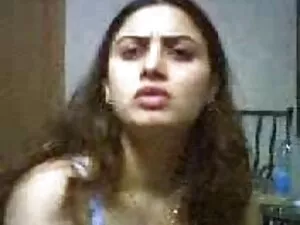 लड़कों के रूप में वे लड़के होंगे जो एक सुनहरे बालों वाली सेक्सी फुल फिल्म परिपक्व फूहड़ की योनी को चीरते हैं जो बेकार है और कुछ नकदी बनाने के लिए उत्सुक कोने पर एक वेश्या की तरह गड़बड़ हो जाता है।
