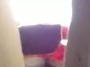 वेब कैमरा में हिंदी मूवी सेक्सी फिल्म कमाल के बड़े स्तन दिखा