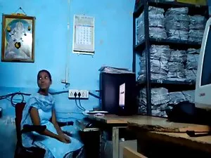 देवी ने सेक्सी फुल मूवी एचडी वध किया