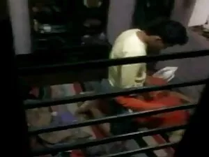 एक इंडियन मूवी सेक्सी साहसी बेबे मेरी शरारती कल्पना को जीवंत करती है!