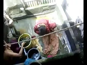 श्यामला किशोर बेकार है और सींग फुल सेक्सी वीडियो फिल्म का बना प्लम्बर बेकार है