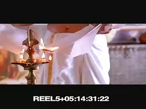 पति अपनी पत्नी इंडियन मूवी सेक्सी को 1000 डॉलर में बेचता है
