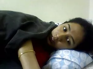 मुफ्त अश्लील सेक्सी हिंदी मूवी फिल्म वीडियो