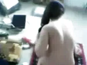 मुफ्त हिंदी सेक्सी मूवी चलने वाली अश्लील वीडियो