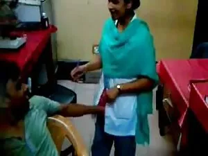 मुफ्त अश्लील वीडियो सेक्सी हिंदी मूवी फिल्म